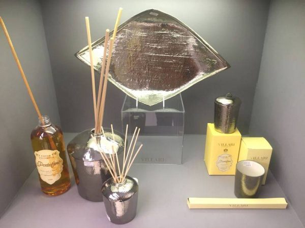 Bathroom perfume set